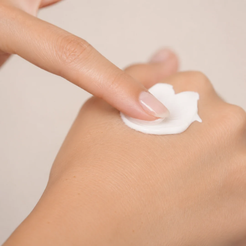 4. Sale blanca se adapta a tu tono, SOLA.